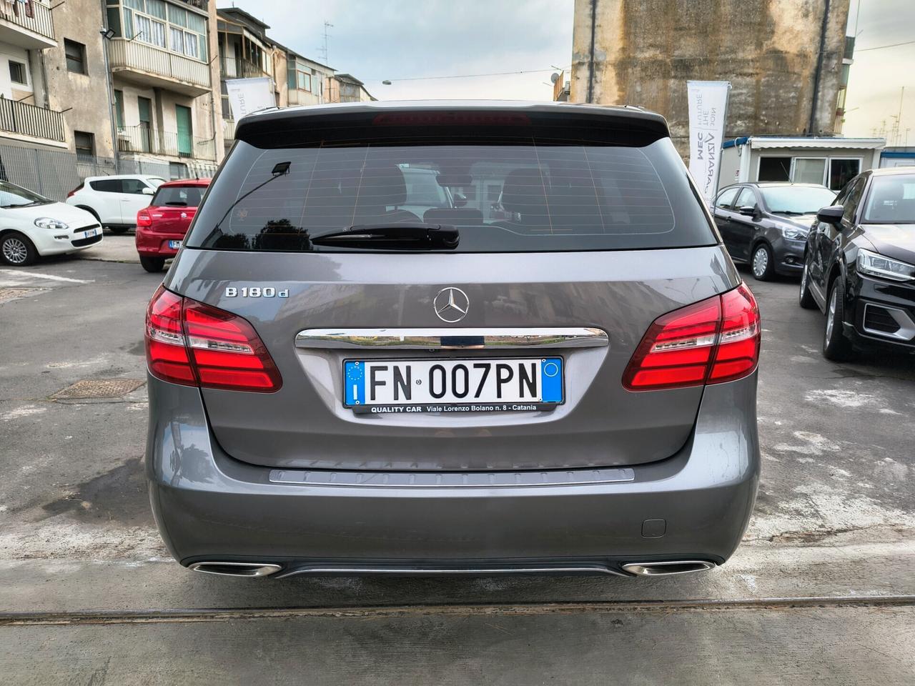 MERCEDES-BENZ AUTOMATICA B 180 DIESEL PREMIUM 2018