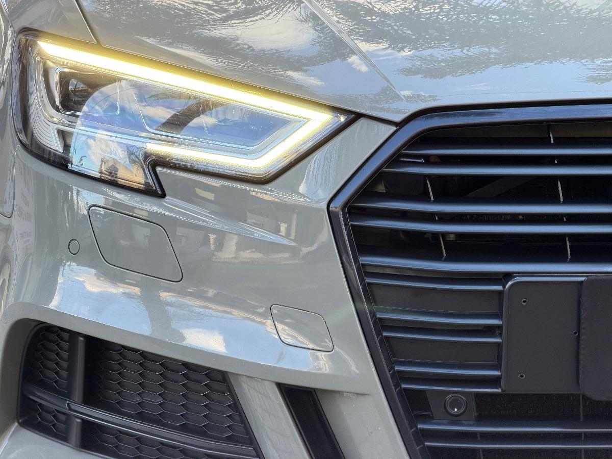 Audi A3 Sportback 35TDI S-line Identity Black 150CV