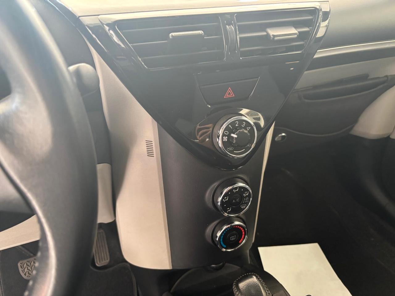 Toyota iQ 1.0 CVT Lounge