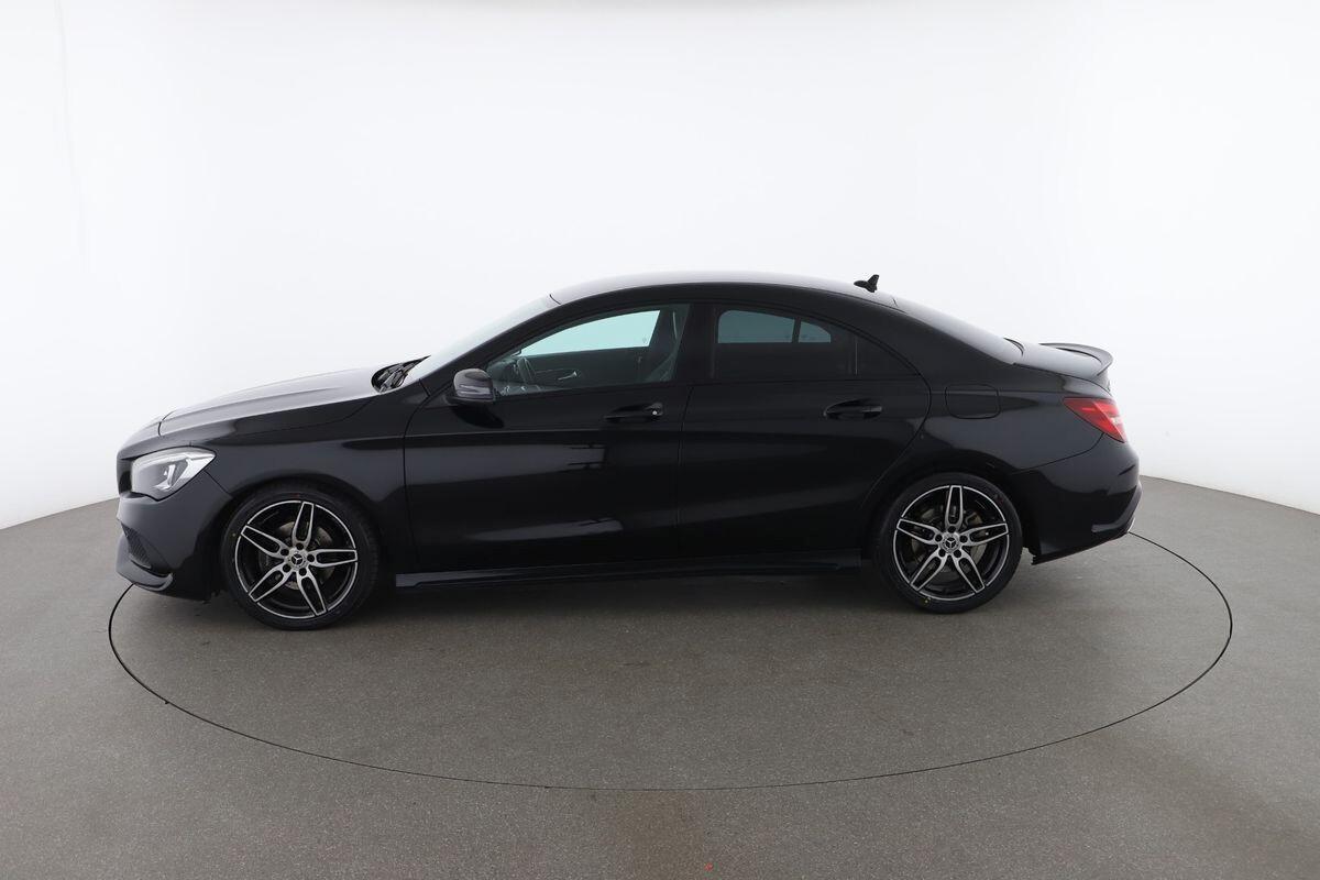 MERCEDES- BENZ CLA 200 D AMG PREMIUM