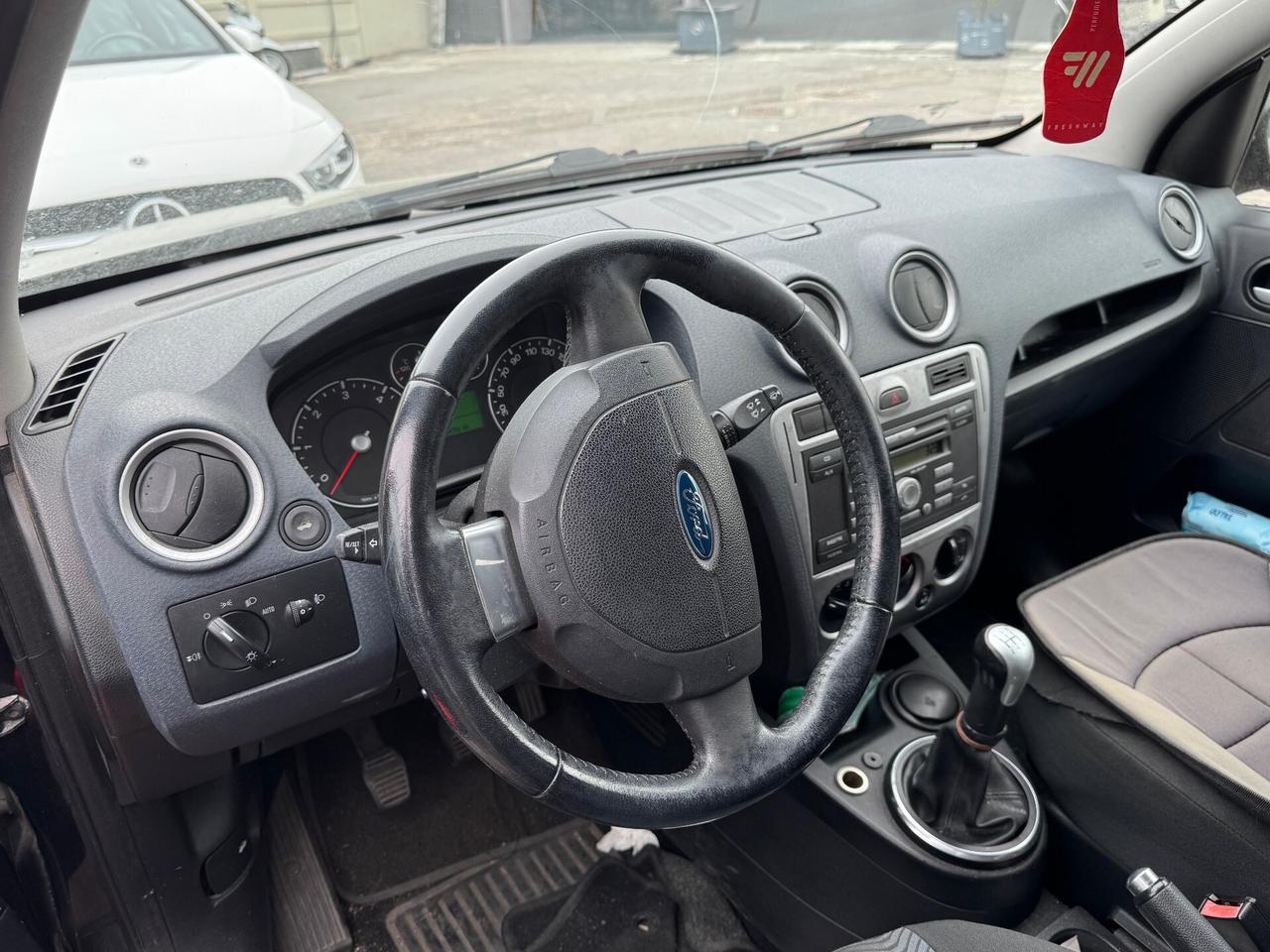 Ford Fusion 1.4 TDCi 5p. Solo 85.000 km