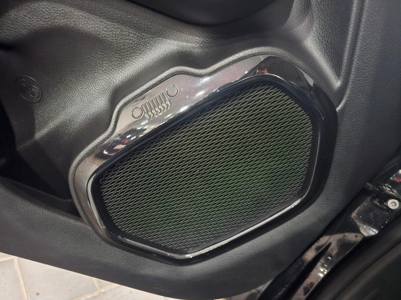NUOVA JEEP RENEGADE LIMITED BLACK LINE 1.6 MJT 130CV