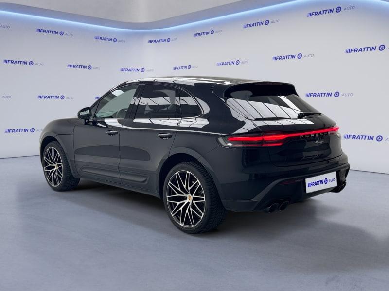 PORSCHE MACAN 2.0