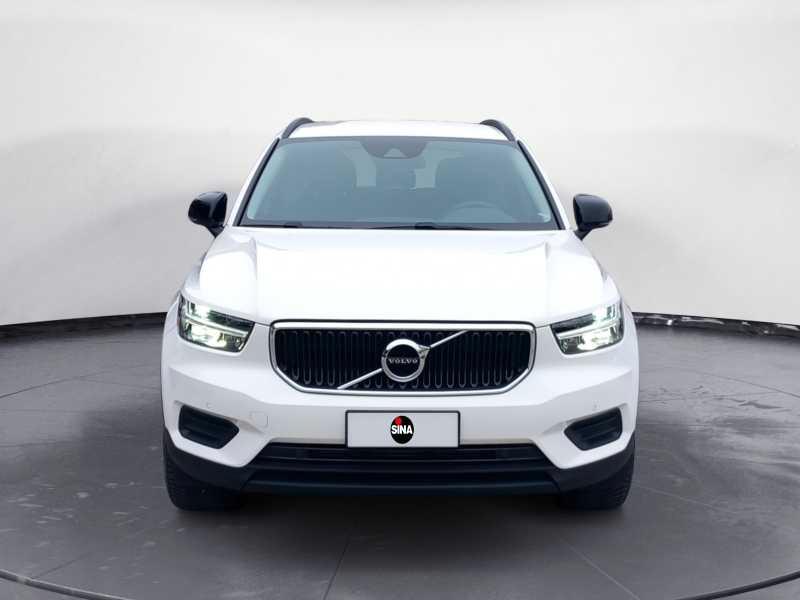 VOLVO XC40 1.5 t2 Momentum Core auto