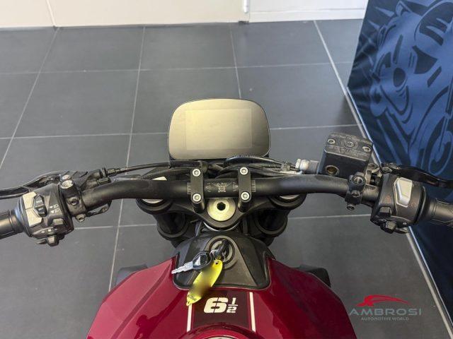 MOTO MORINI SEIEMMEZZO STR SEIEMEZZO