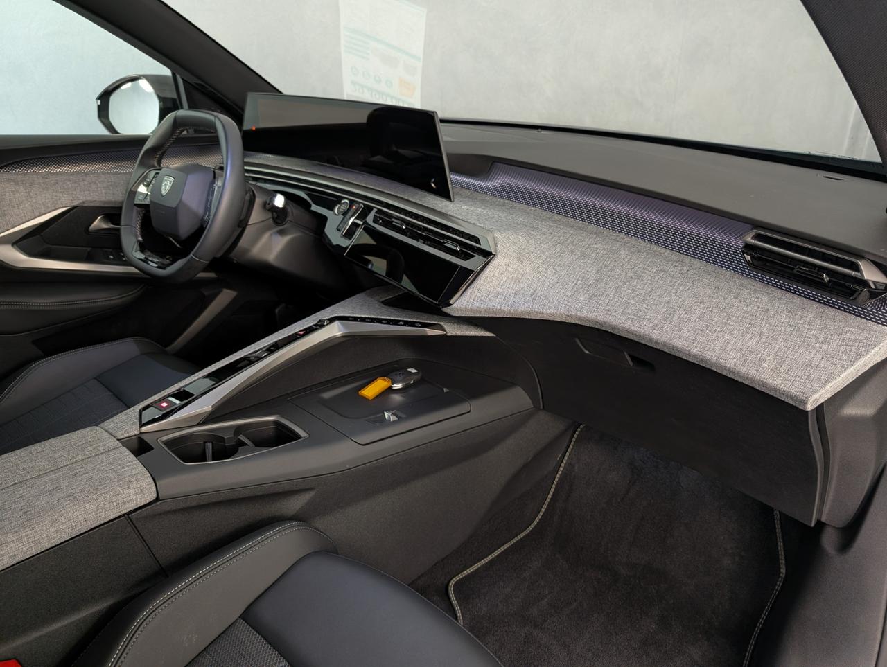 Peugeot 3008 iii 1.2 Hybrid 145cv e-DCS6 GT