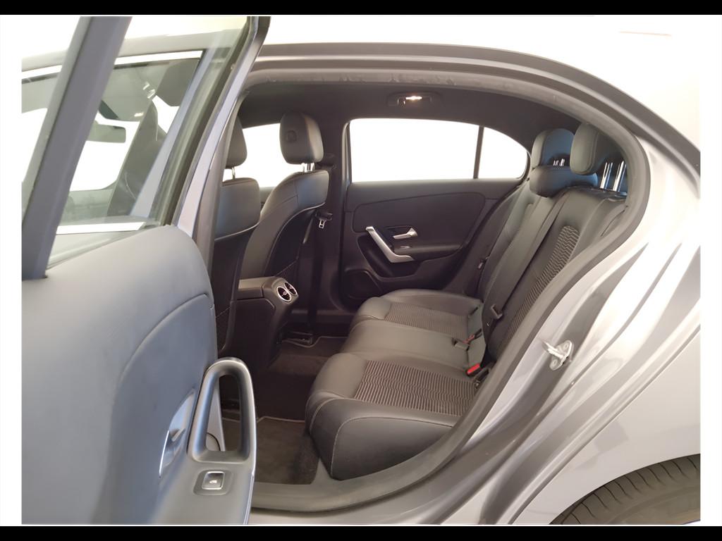 Mercedes-Benz Classe A - W177 2018 - A 180 d Sport auto