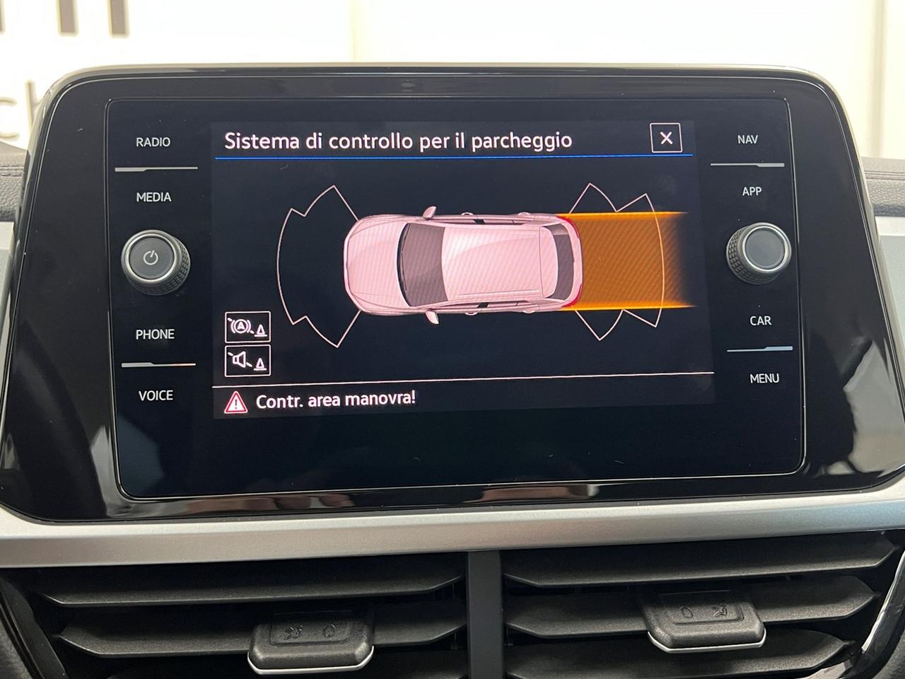 VOLKSWAGEN T-Roc 2022 T-Roc 1.0 tsi Life 110cv