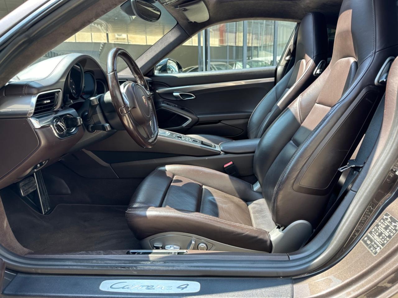 Porsche 911 3.4 Carrera 4 Coupé Scarichi Tetto 2015