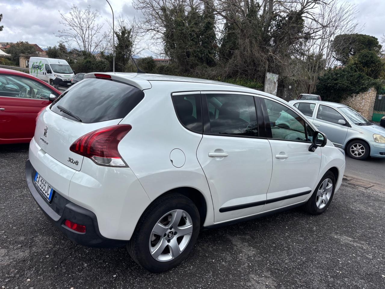 Peugeot 3008 1.6 HDi 115CV Business