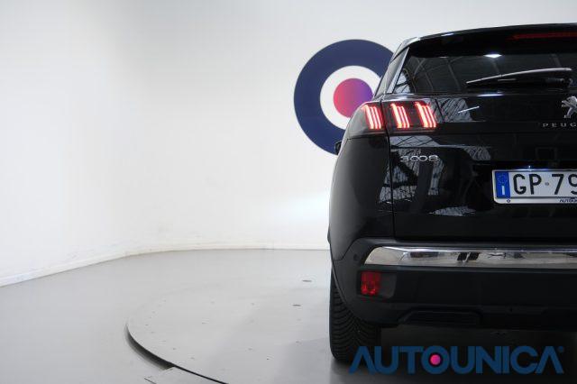 PEUGEOT 3008 HYBRID4 300 E-EAT8 ALLURE PACK