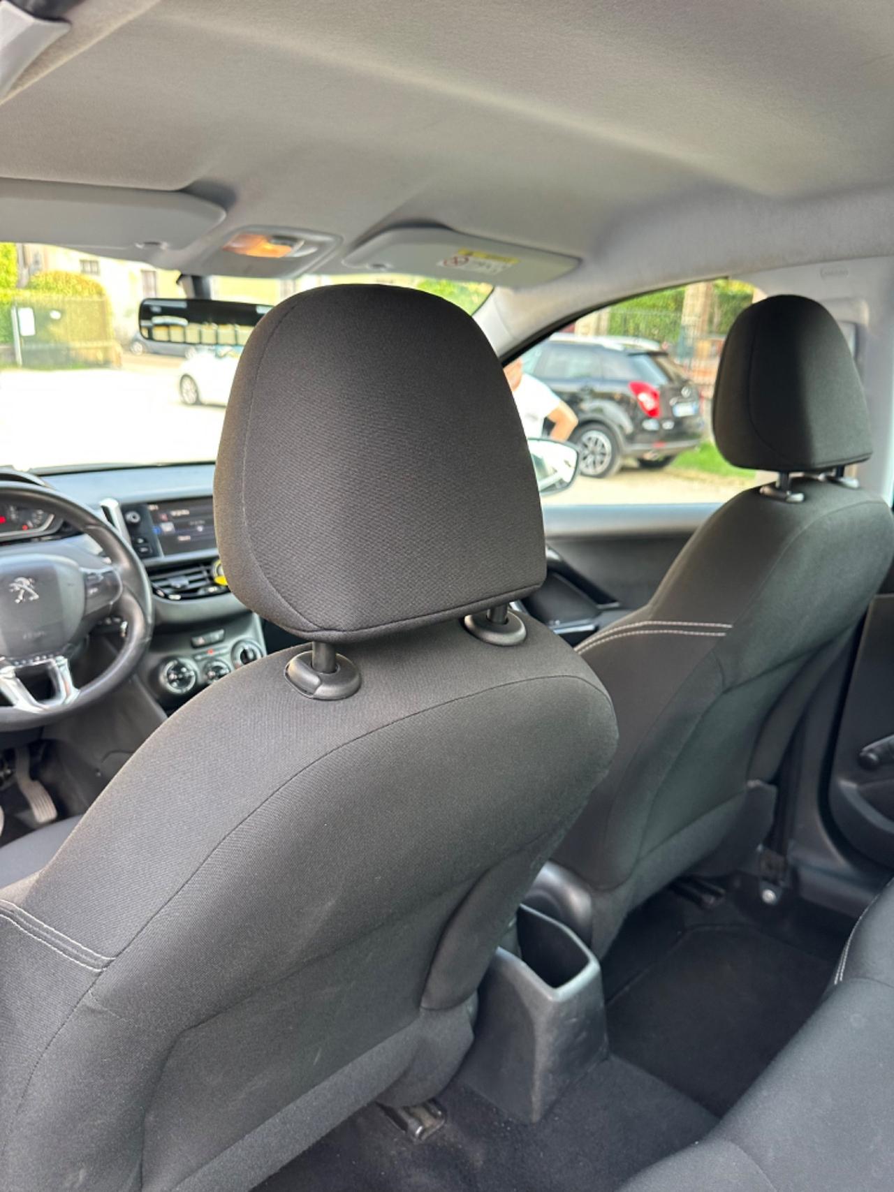 Peugeot 208 82 5P ALLURE NEOPAT KMCERT UNICOPR