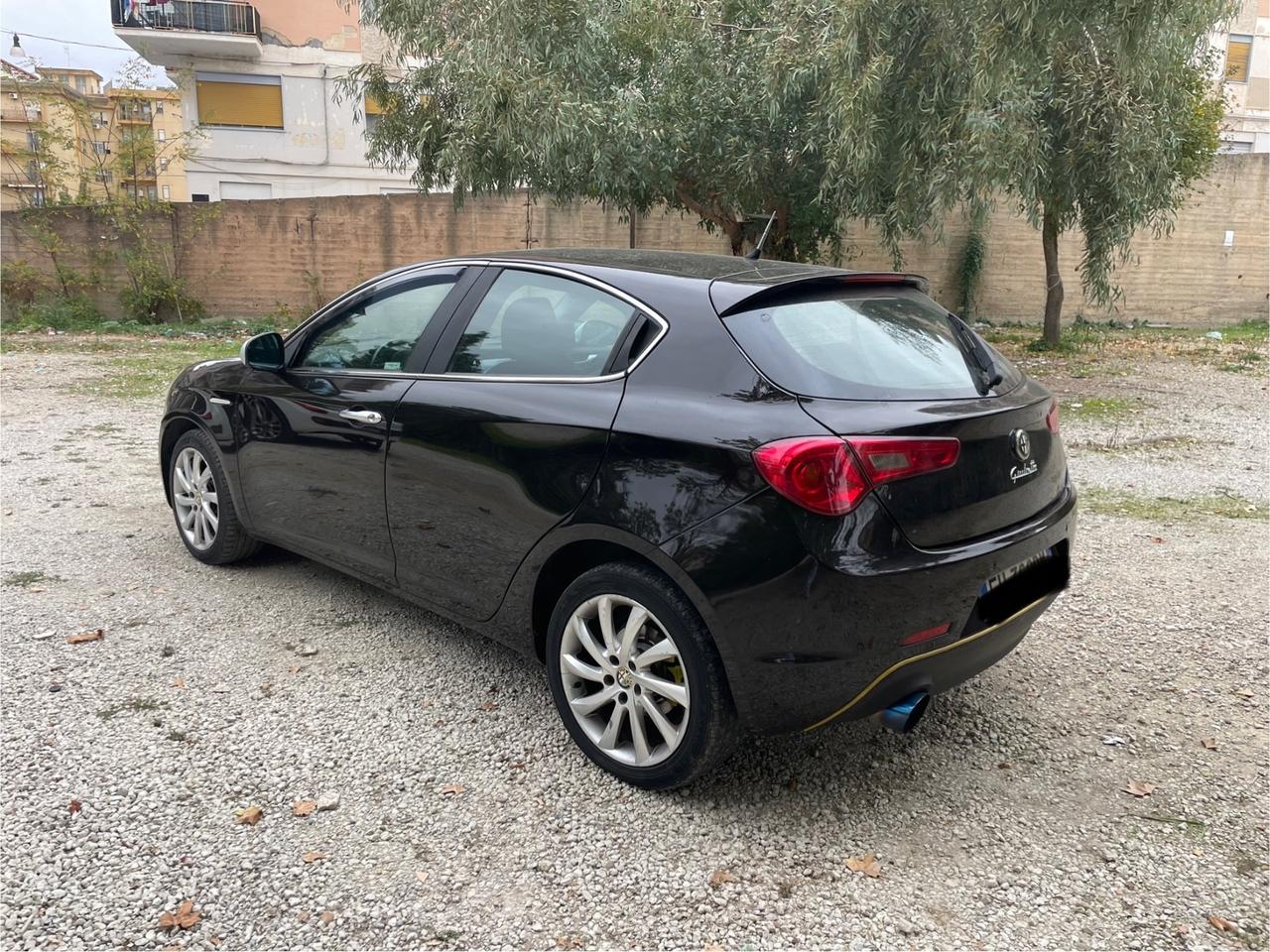 Alfa Romeo Giulietta 1.6 JTDm-2 105 CV Distinctive