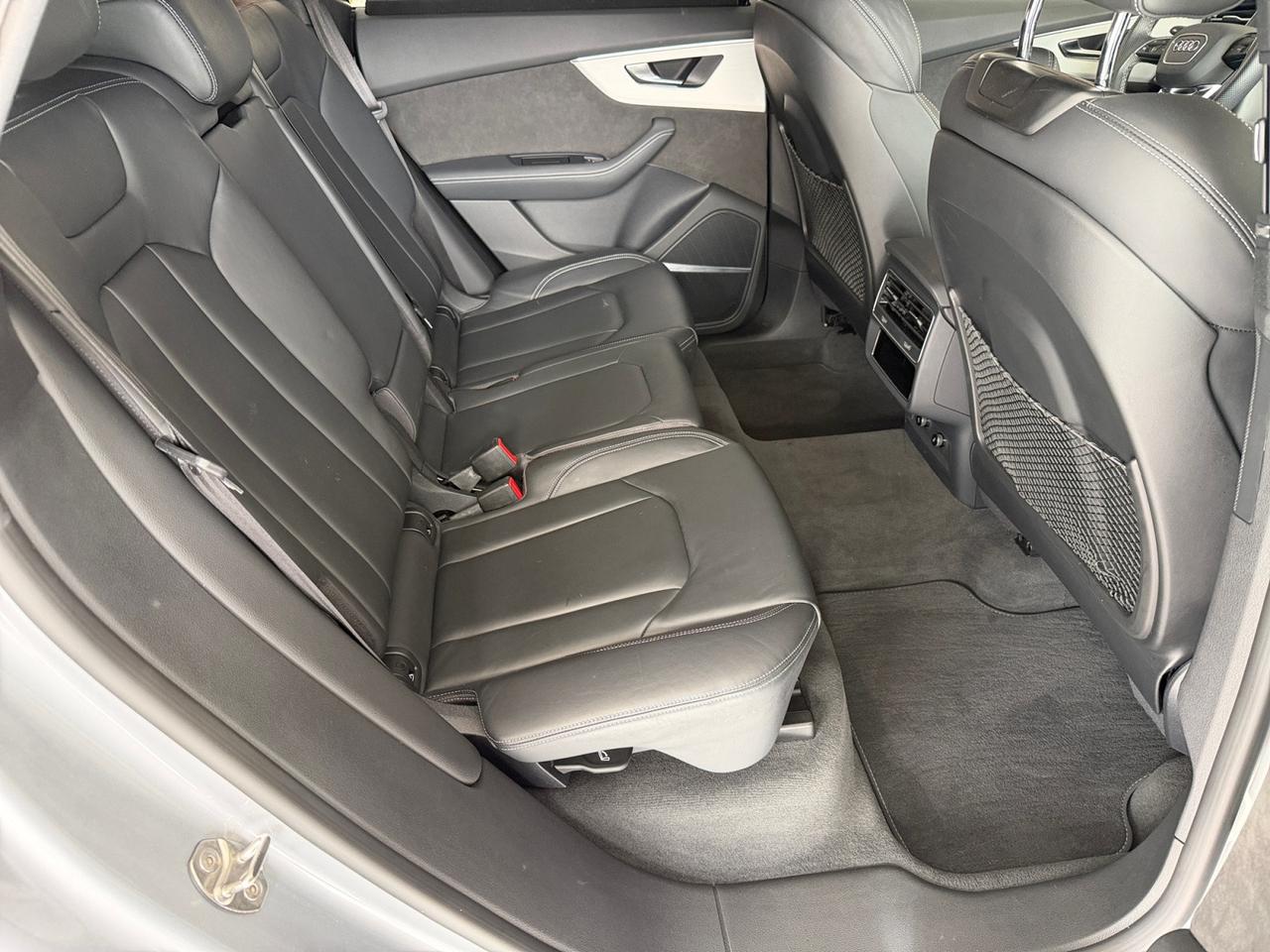 Audi Q8 55 3.0 TFSI MHEV Sport S-LINE Quattro Tiptronic"FARI MATRIX"