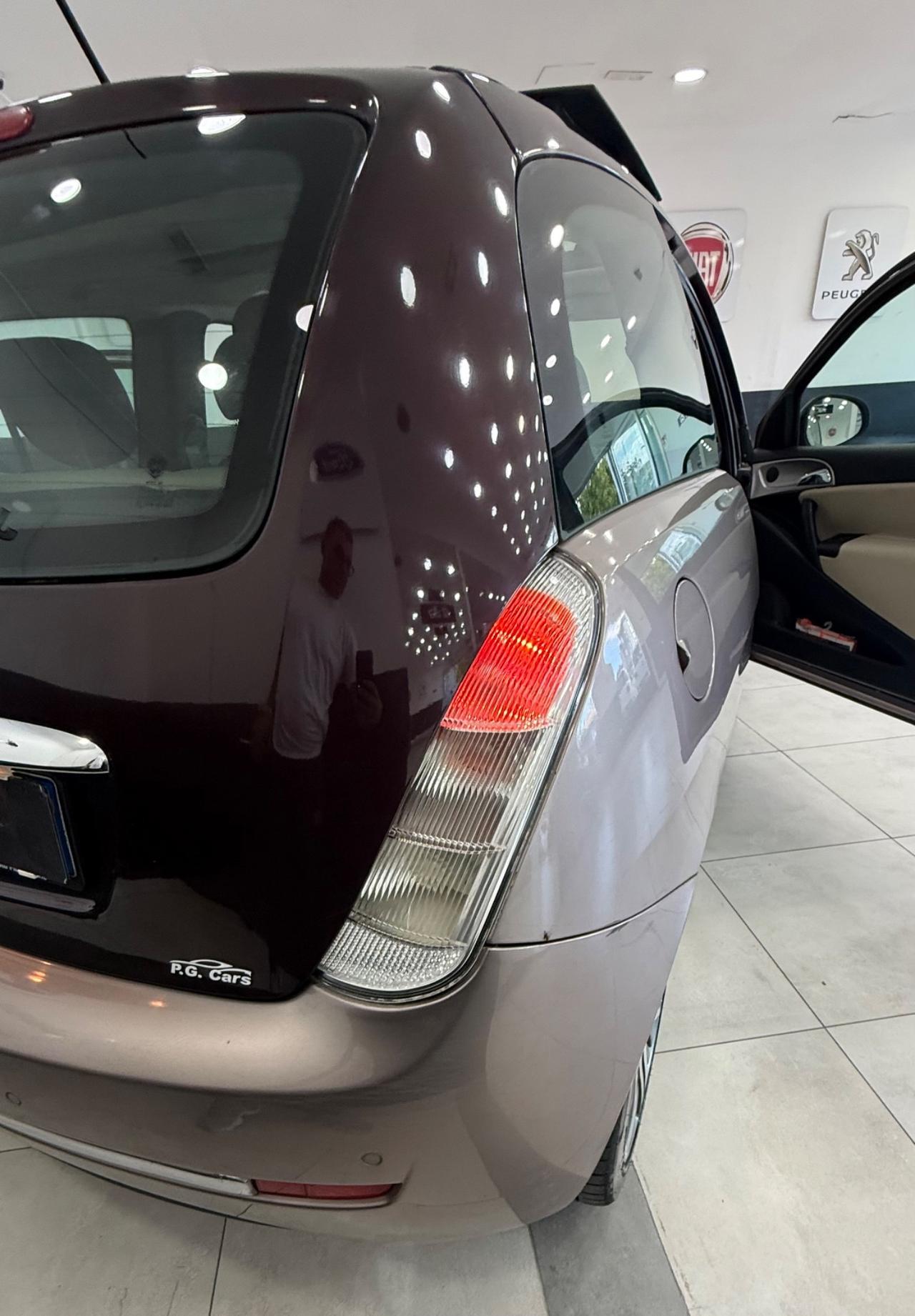 Lancia Ypsilon 1.3 MJT 75 CV Platino