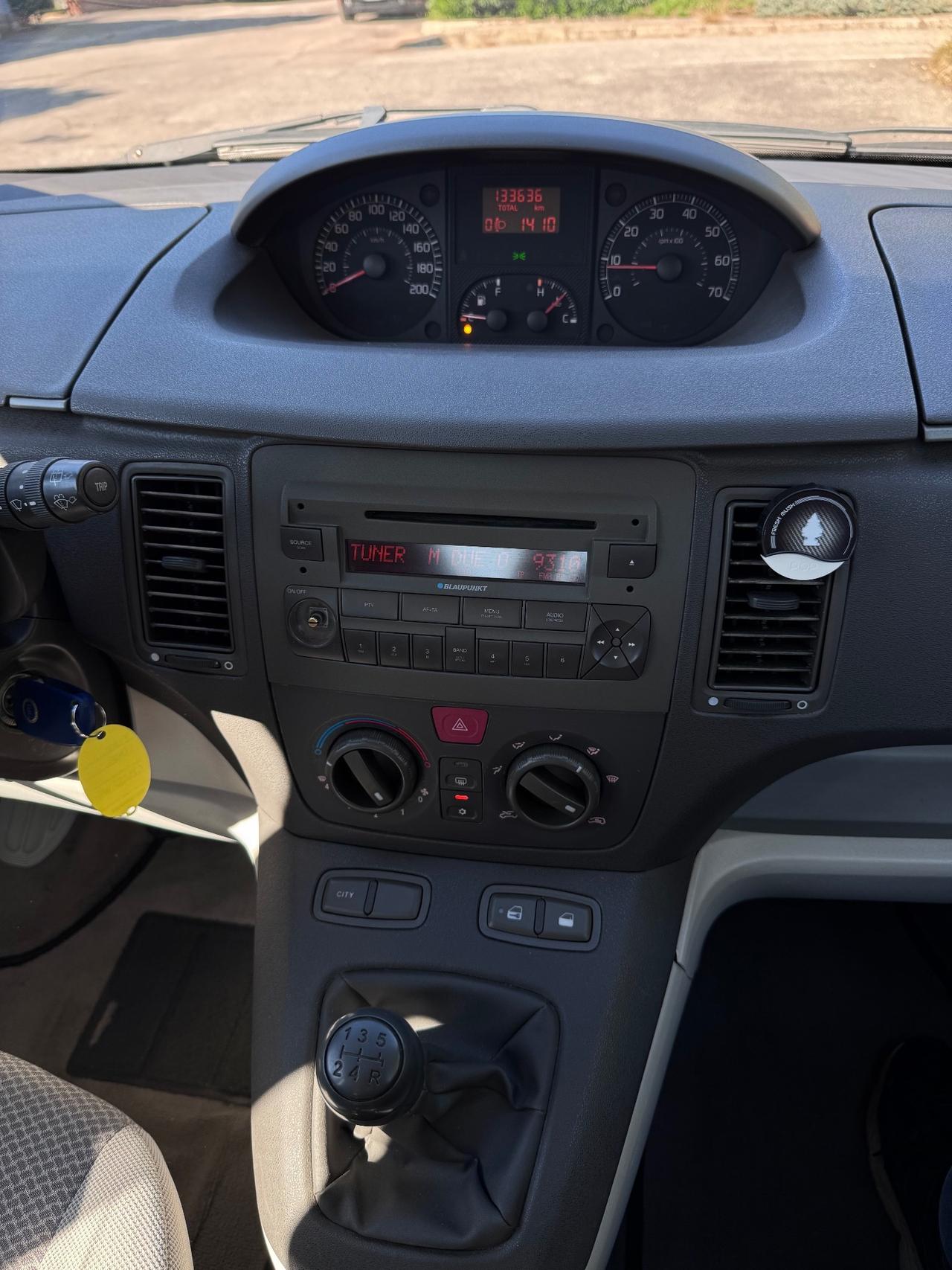 Fiat Idea 1.4 16V Active UNICO PROPRIETARIO!