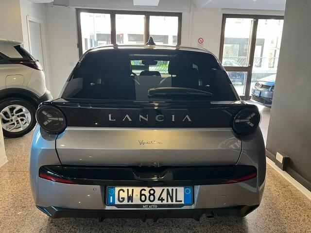 Lancia Ypsilon Hybrid e-DCT LX
