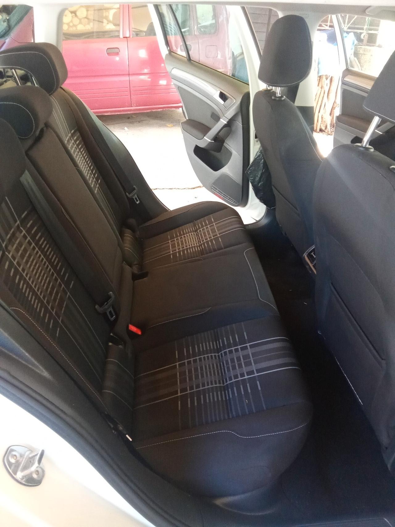 Golf Variant 1.6 TDI 110 CV DSG 12/015