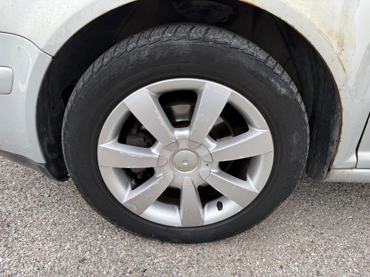 Volkswagen Golf 1.9 TDI 5 porte Highline