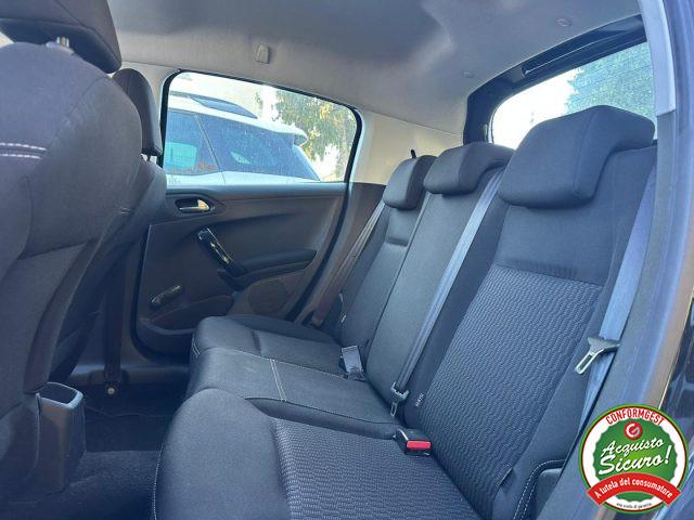 PEUGEOT 208 1° serie PureTech 82 5 porte Allure