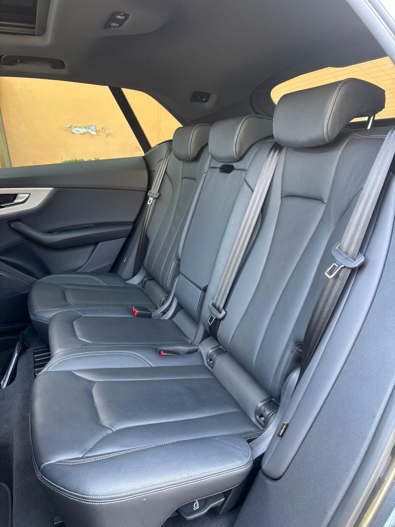 Audi Q8 SUV 50 TDI 286 CV quattro tiptronic S line edition//-/