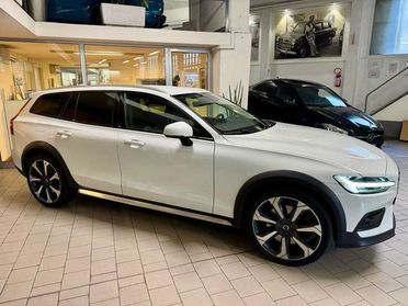 Volvo V60 Cross Country V60 Cross Country 2.0 t5 Pro awd geartronic my20