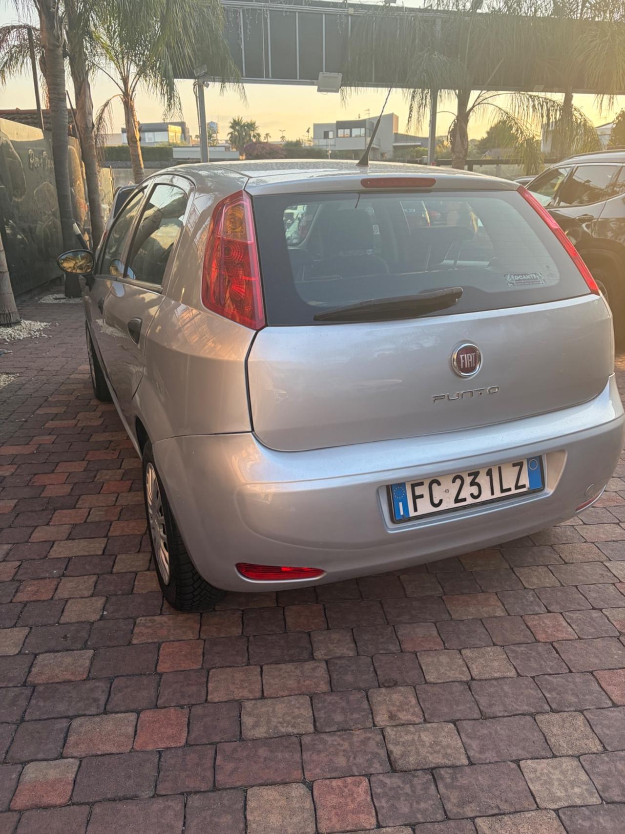 Fiat Punto 1.4 8V 5 porte benzina gol