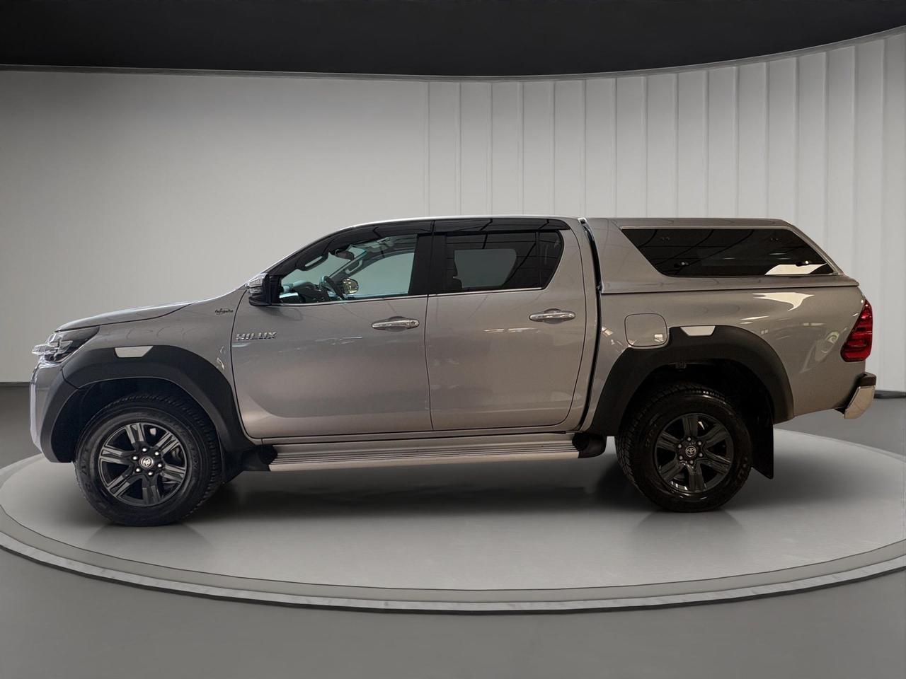 Toyota Hilux 2.4 d-4d double cab Lounge auto