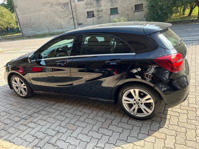 MERCEDES-BENZ A 180 d Automatic Sport