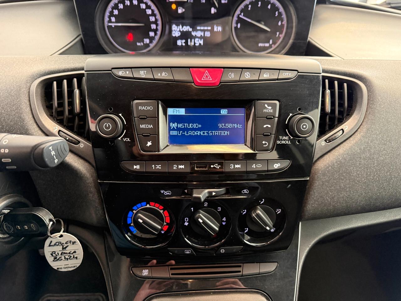 Lancia Ypsilon 1.0 FireFly 5 porte S&S Hybrid Silver