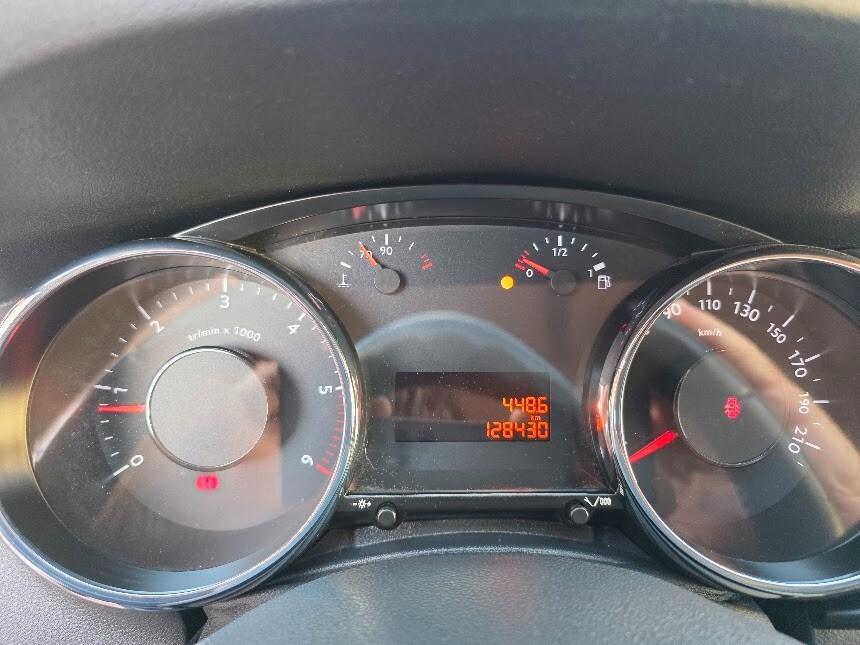 Peugeot 3008 1.6 HDi 110CV Premium