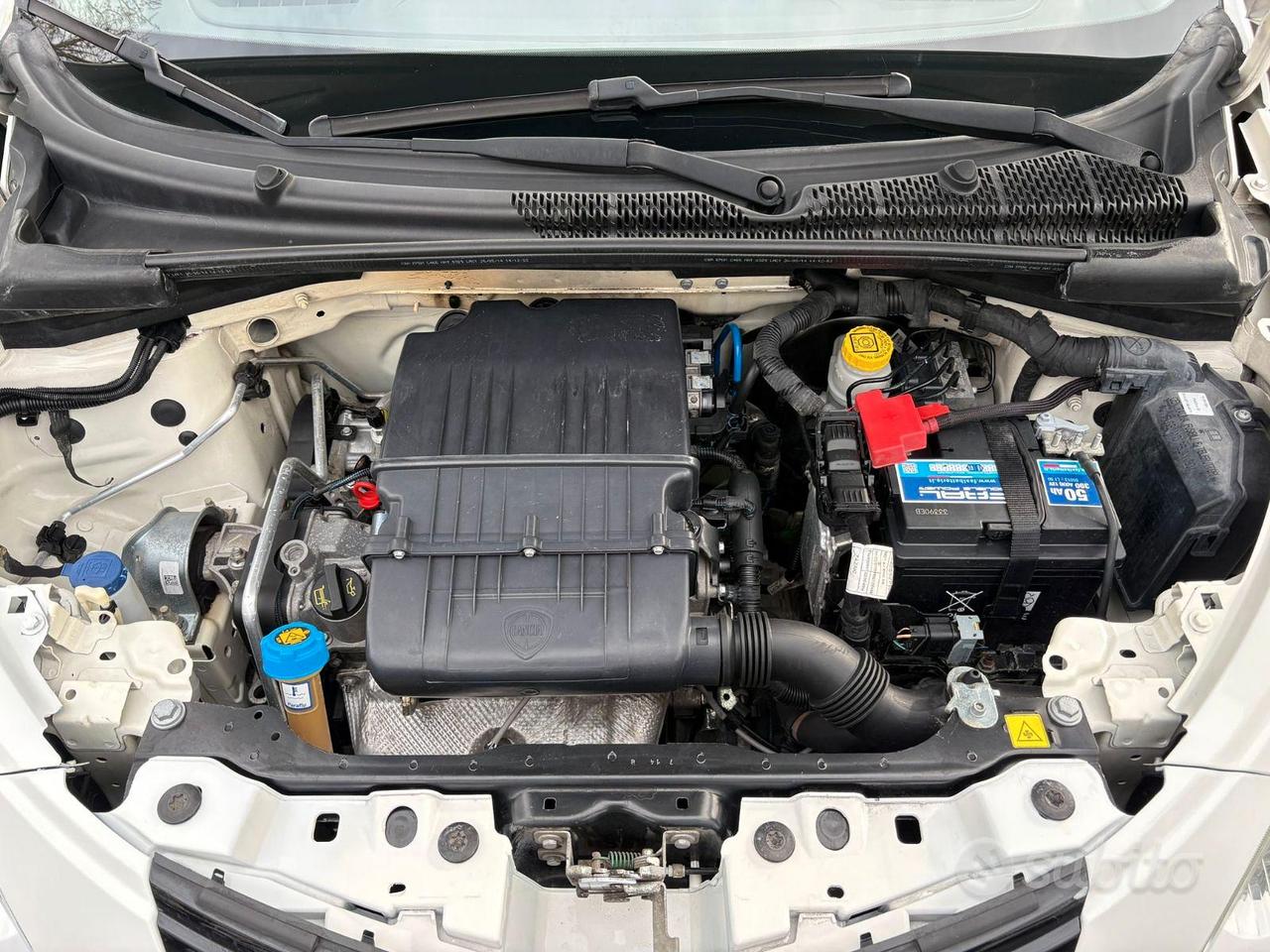 LANCIA Y 1.2 Benzina Platinum 5p (70cv)