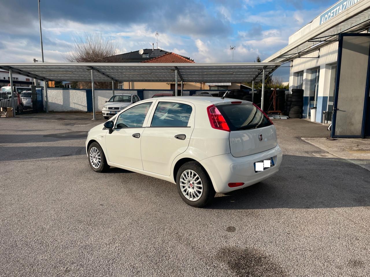 Fiat Punto 1.3 MJT II S&S 95 CV 5 porte Street