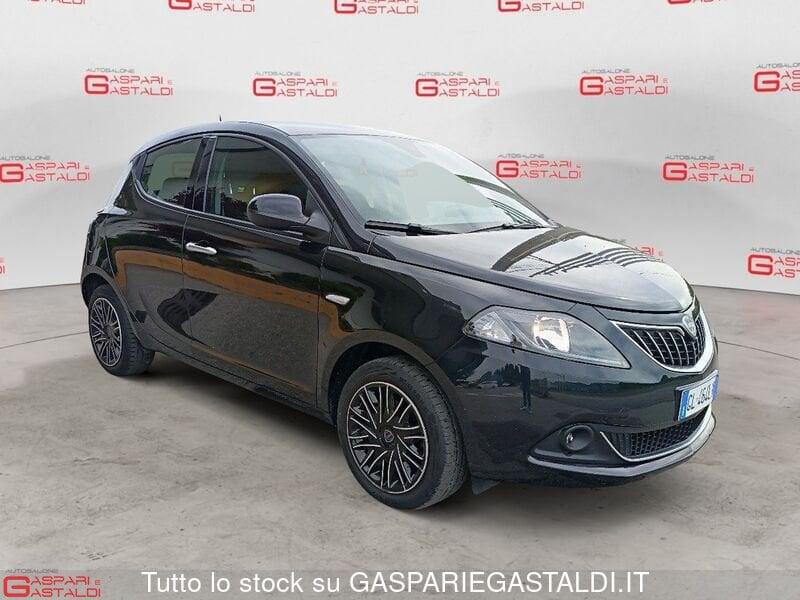 Lancia Ypsilon 1.0 FireFly 5 porte S&S Hybrid Silver