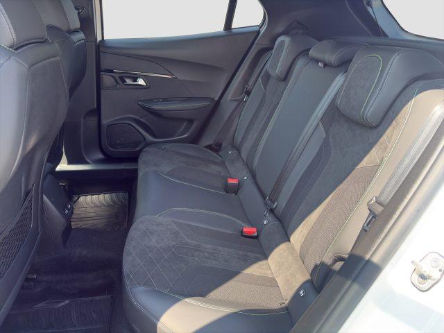 PEUGEOT 2008 2008 PureTech 130 S&S EAT8 GT Pack