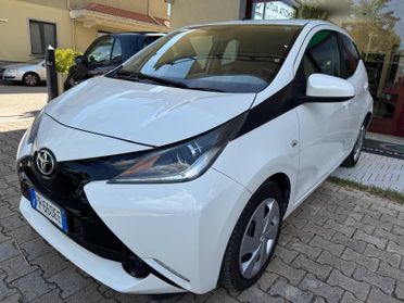 Toyota Aygo 1.0 VVT-i 69 CV 5 porte x-business MMT