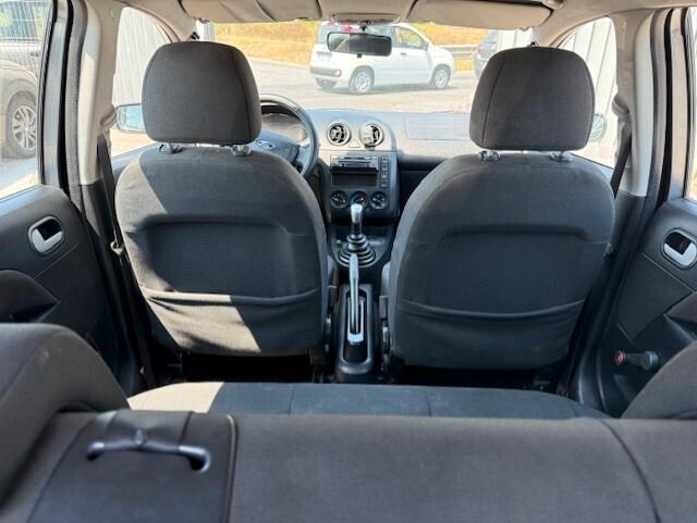 Ford Fiesta 1.2 16V 5p. Zetec