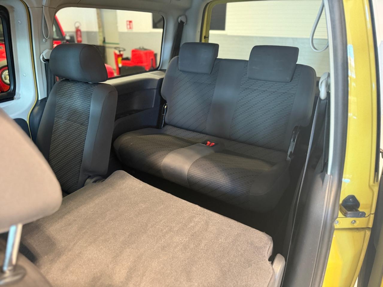 Volkswagen Caddy 1.6 TDI 7 POSTI! MAXI