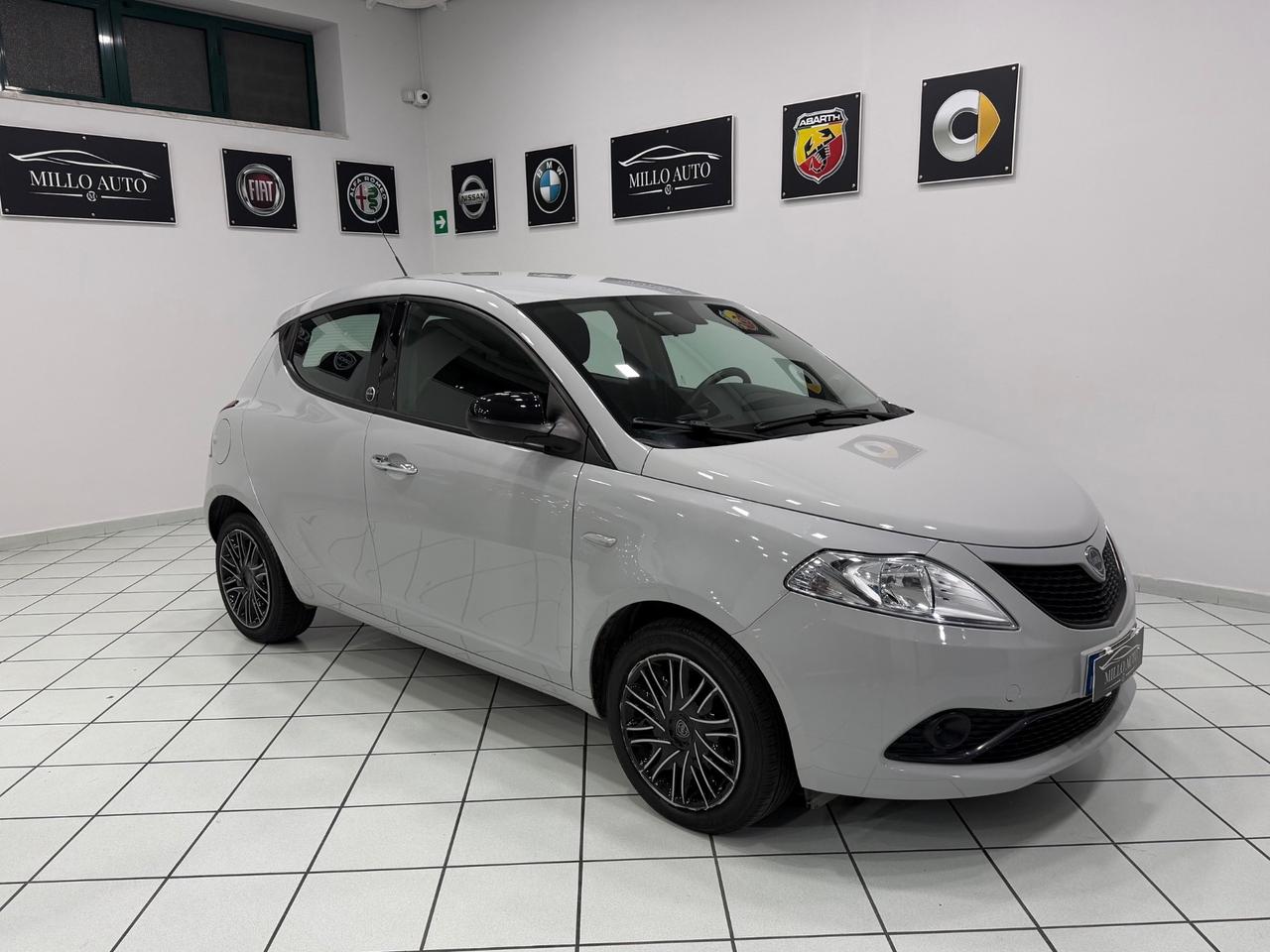 Lancia Ypsilon 1.2 69 CV 5 porte GPL Ecochic Gold