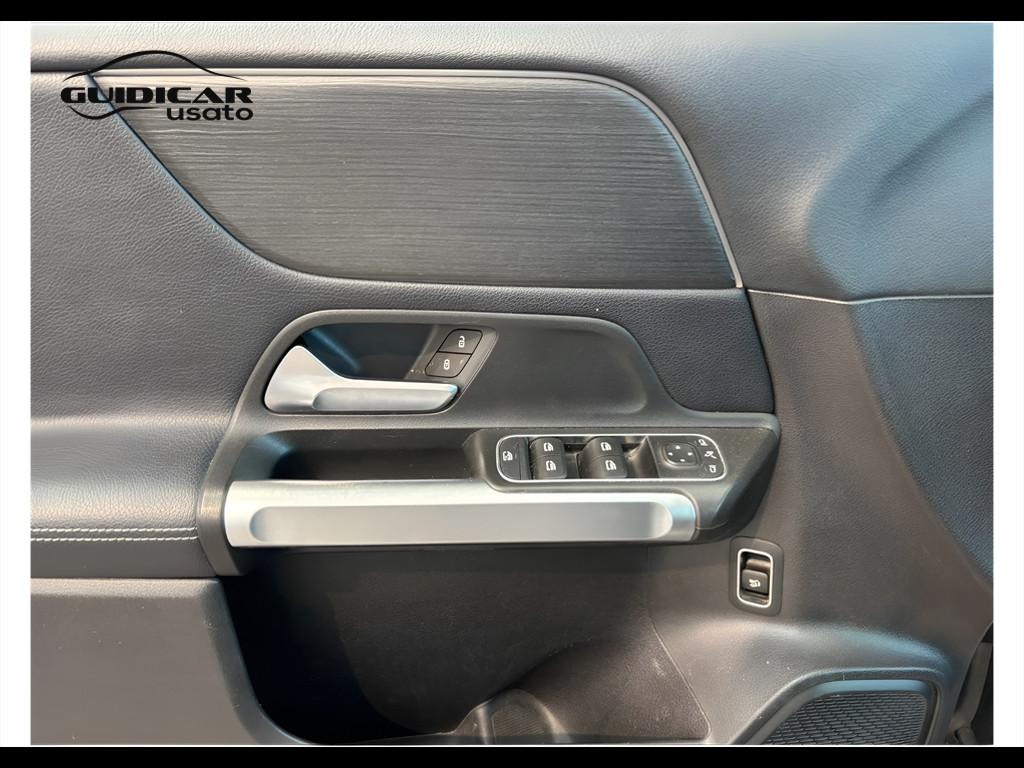 Mercedes-Benz GLB - X247 2019 - GLB 200 d Sport Plus auto