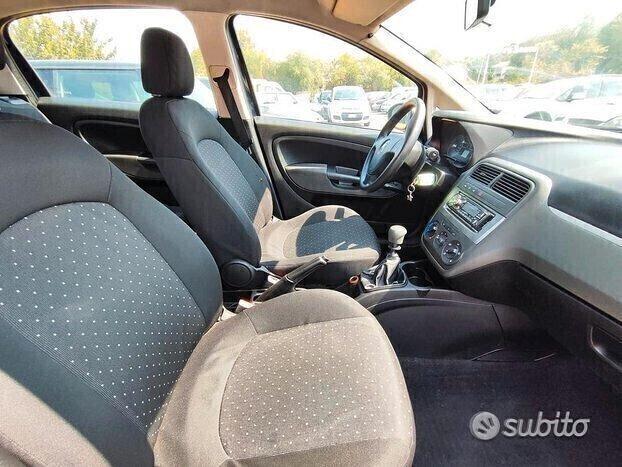 Fiat Grande Punto m-t-j- 5 porte 2011