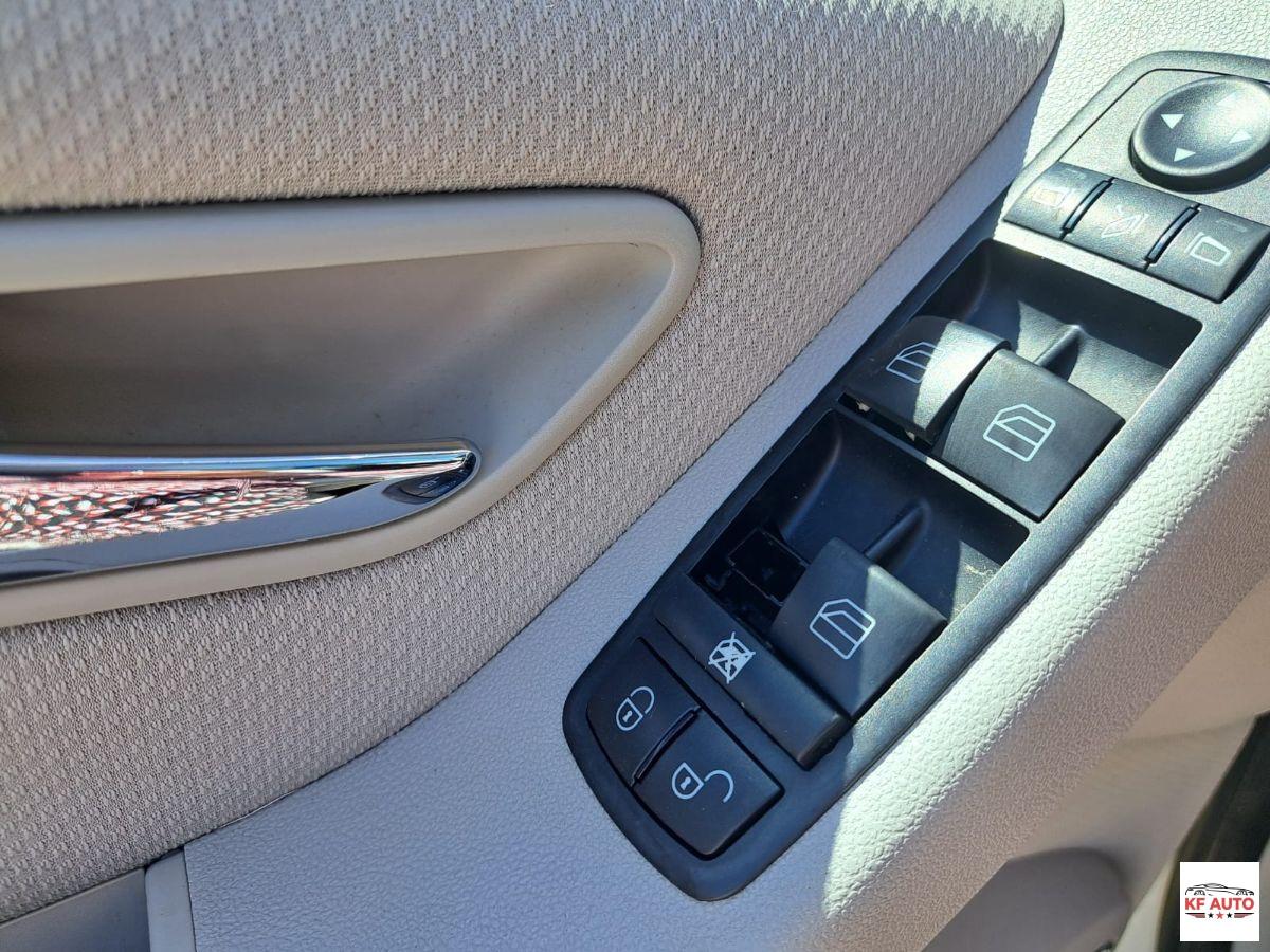 MERCEDES - Classe B - 180 AUTOMATIC Premium