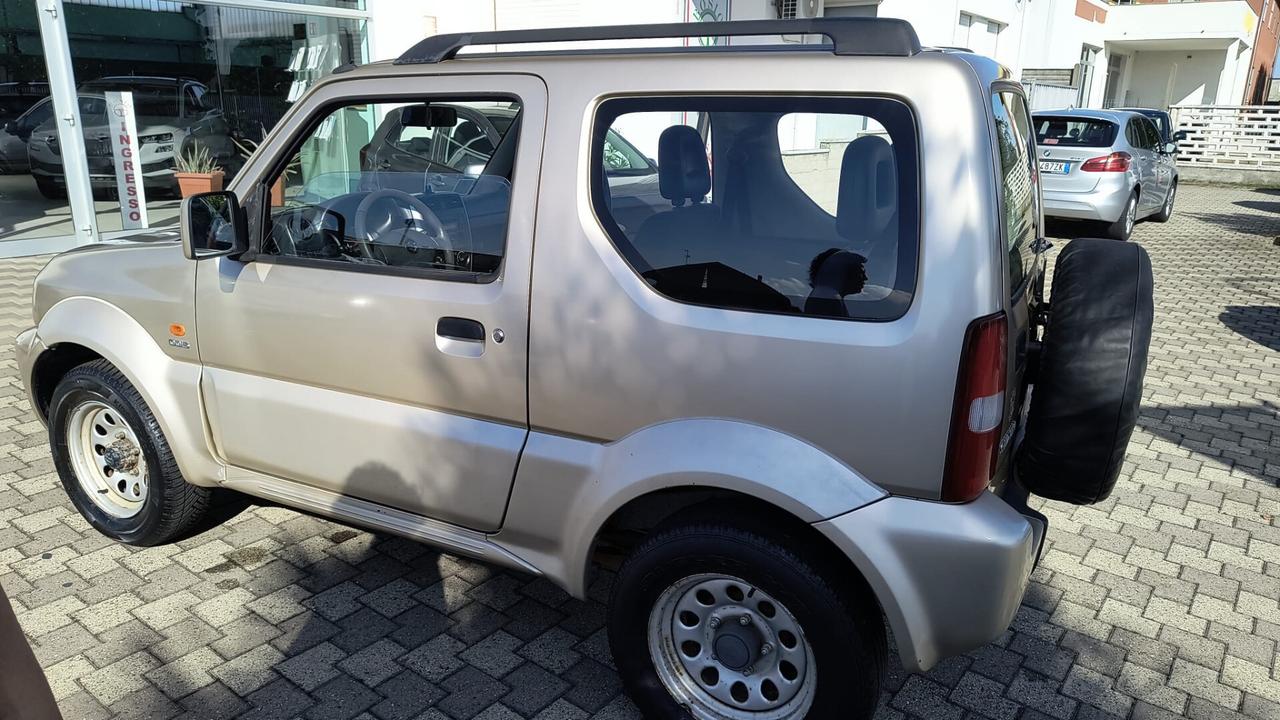 Suzuki Jimny 1.5 DDiS cat 4WD JLX