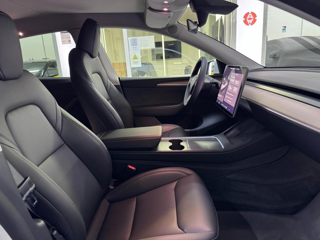 Tesla Model Y Long Range Dual Motor awd