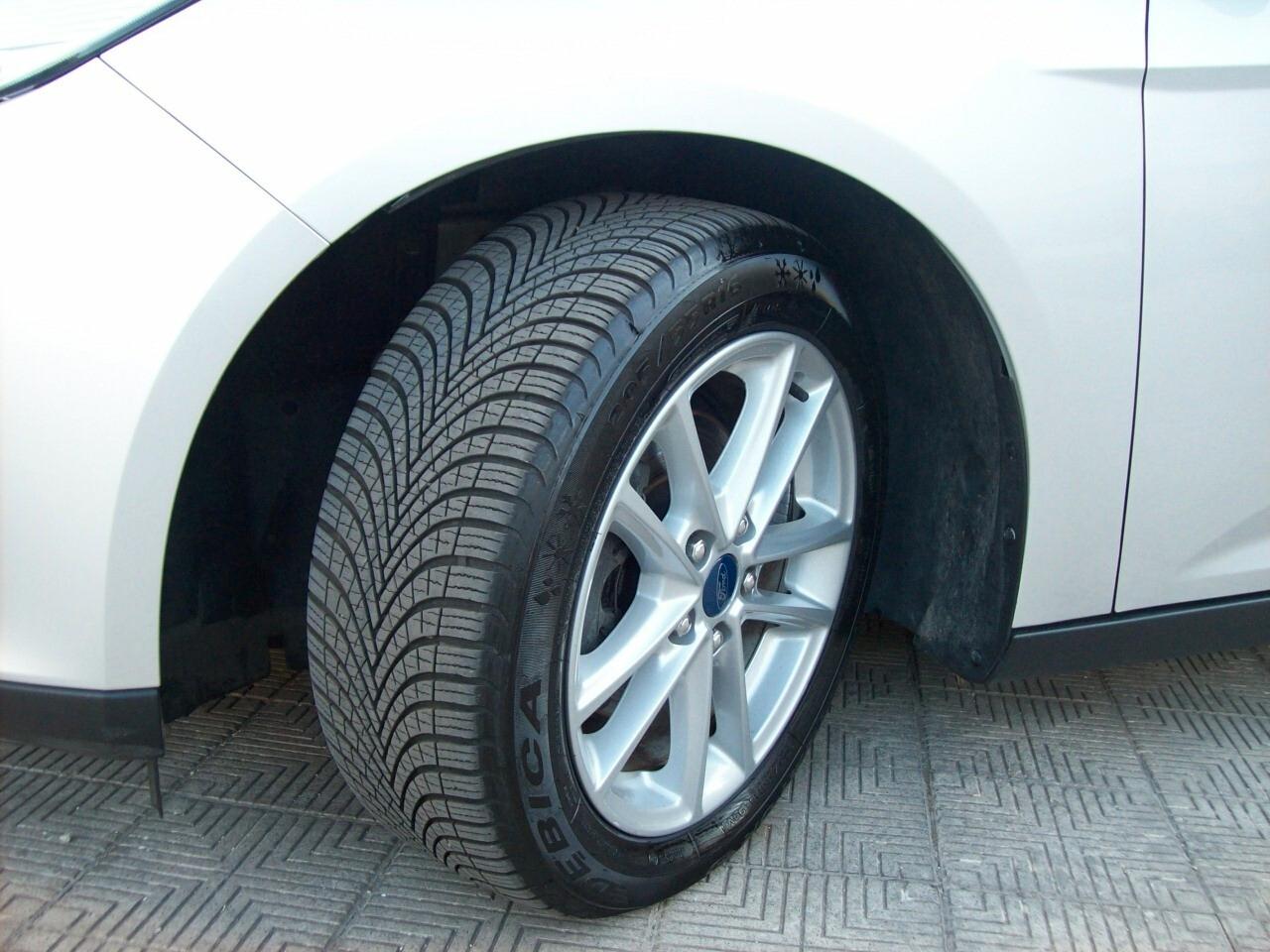 Ford Focus SW 1.5 TDCi 120CV S&S Titanium Navy