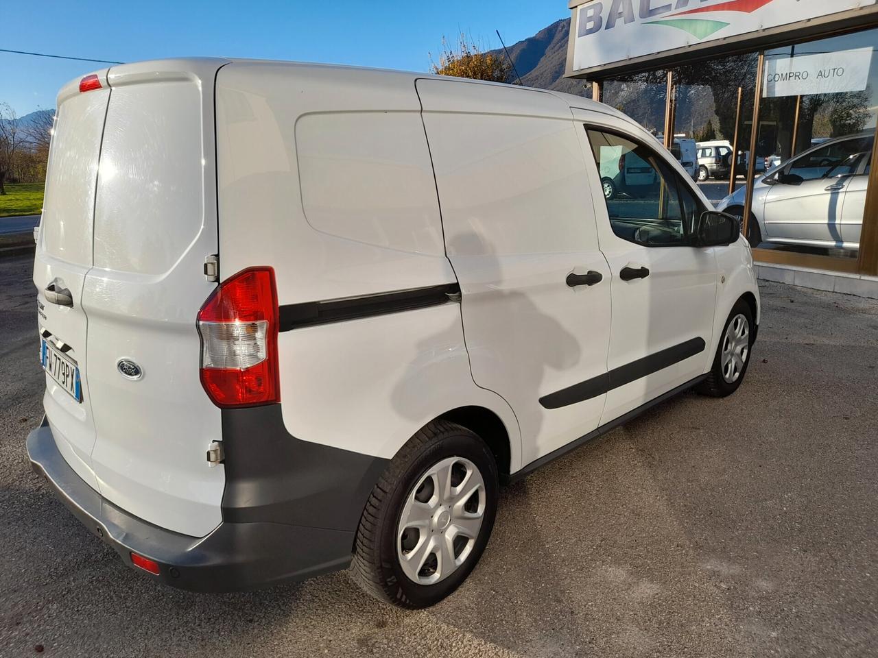 Ford Tourneo Courier Tourneo Courier 1.5 TDCI 75 CV Plus