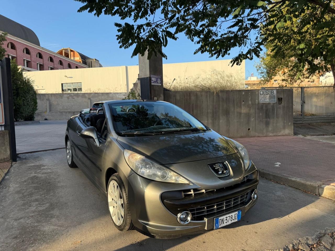 Peugeot 207 1.6 CABRIO NEOPATENTATI