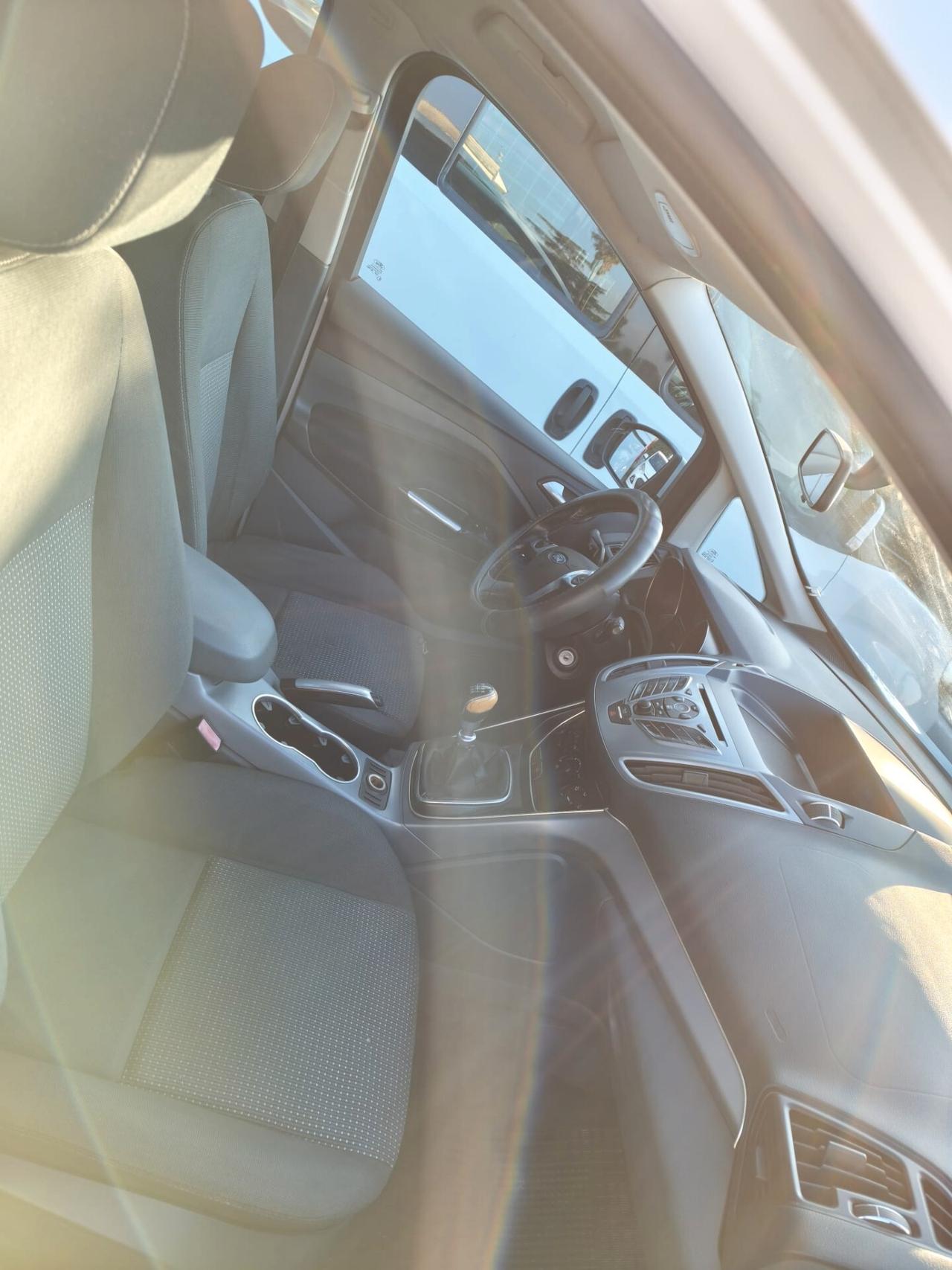 Ford C-Max 1.6 TDCi 115CV Titanium