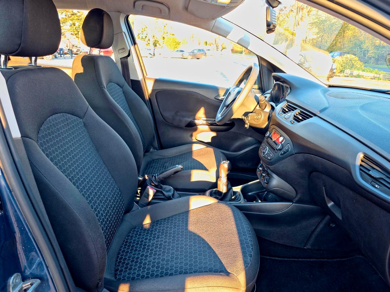 Opel Corsa 1.2 Coupé Innovation 2016-E6 Manuale NEO 5P