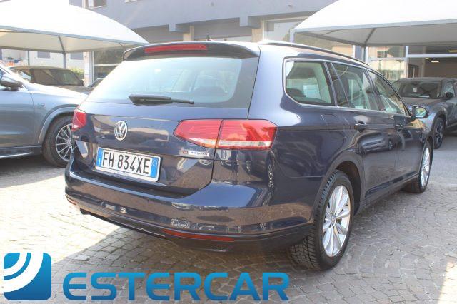 VOLKSWAGEN Passat Variant 1.6 TDI DSG Comfortline